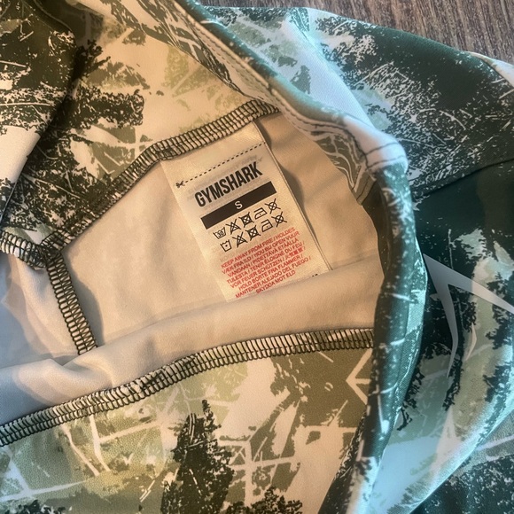 Women’s Gymshark Shorts size Small - Picture 2 of 4